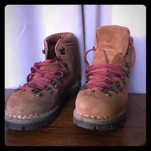 Vintage Colorado Mountaineer Hiking Boots